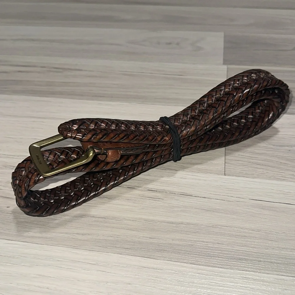 AKE DOCKERS Women’s Brown Genuine Bonded Leather Braided Woven Pattern (34/85)
